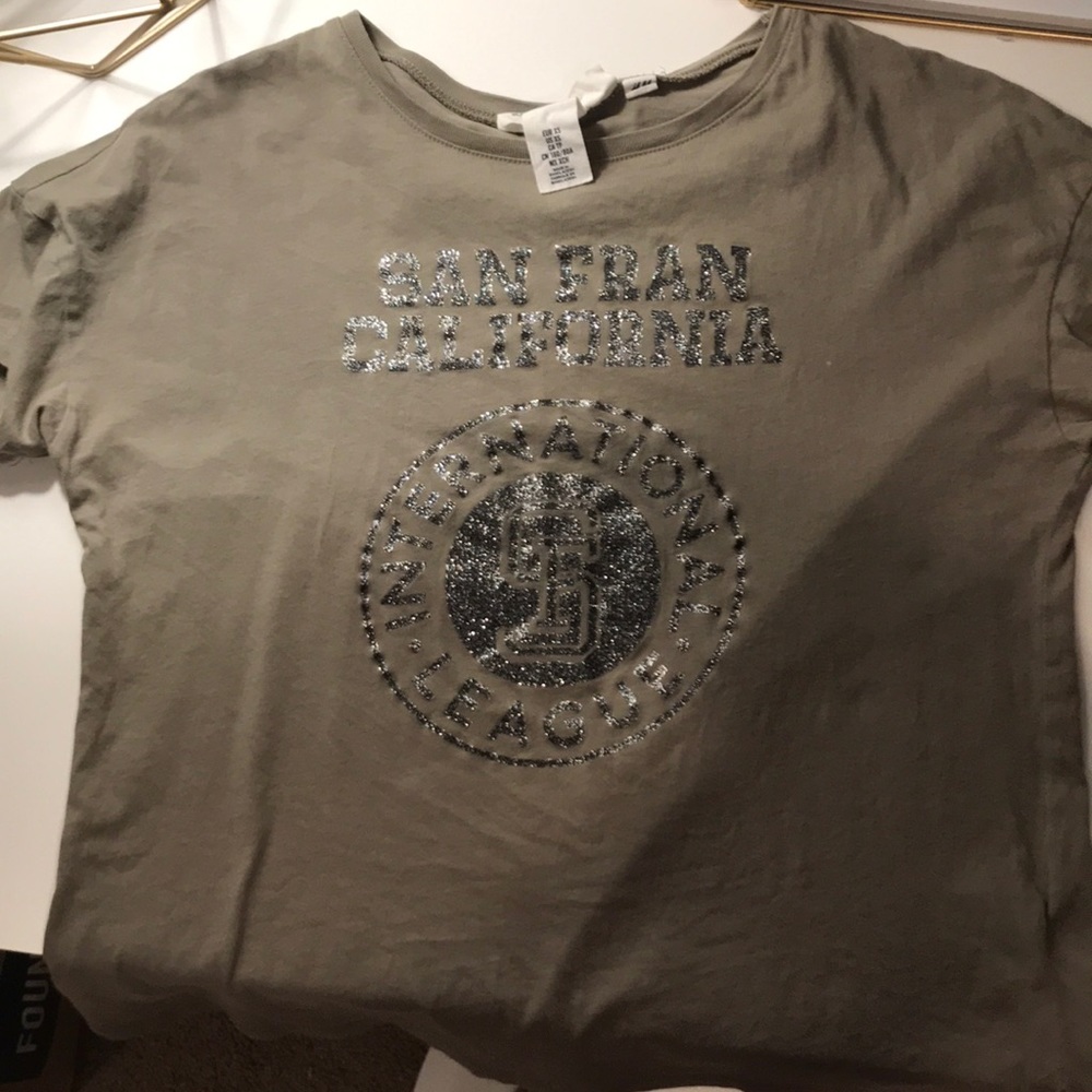 H and M Graphic T-shirt